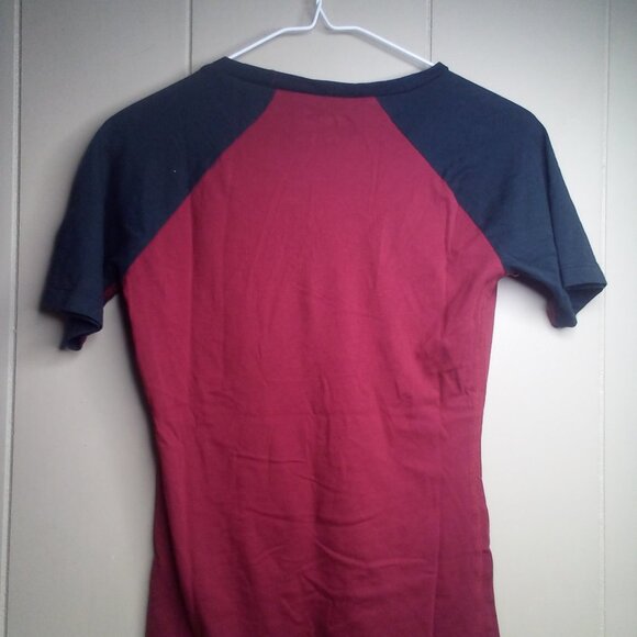 Russell Carolina Gamecocks Shirt M 7-9 Short Sleeve Red Black - Picture 11 of 11